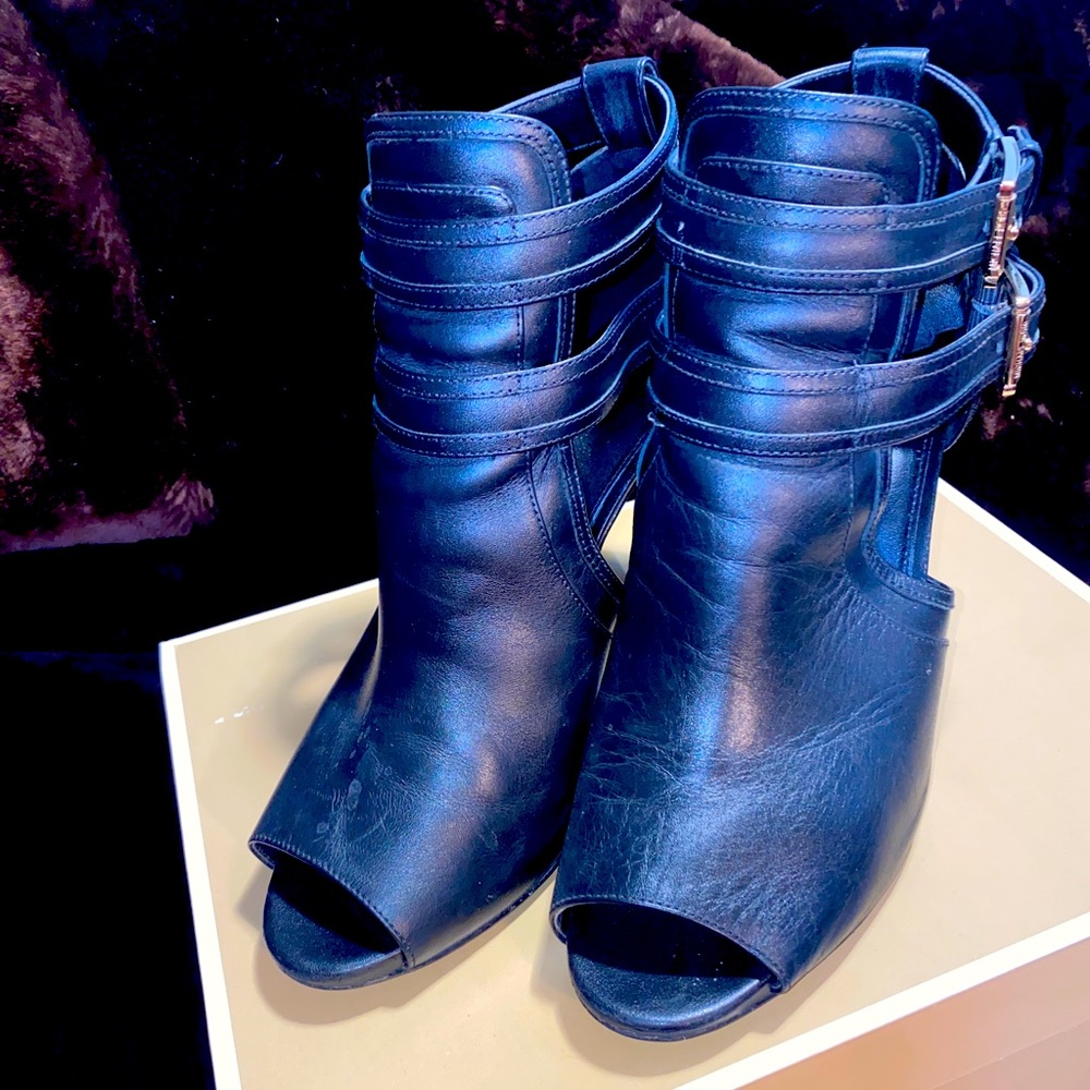 Michael kors booties